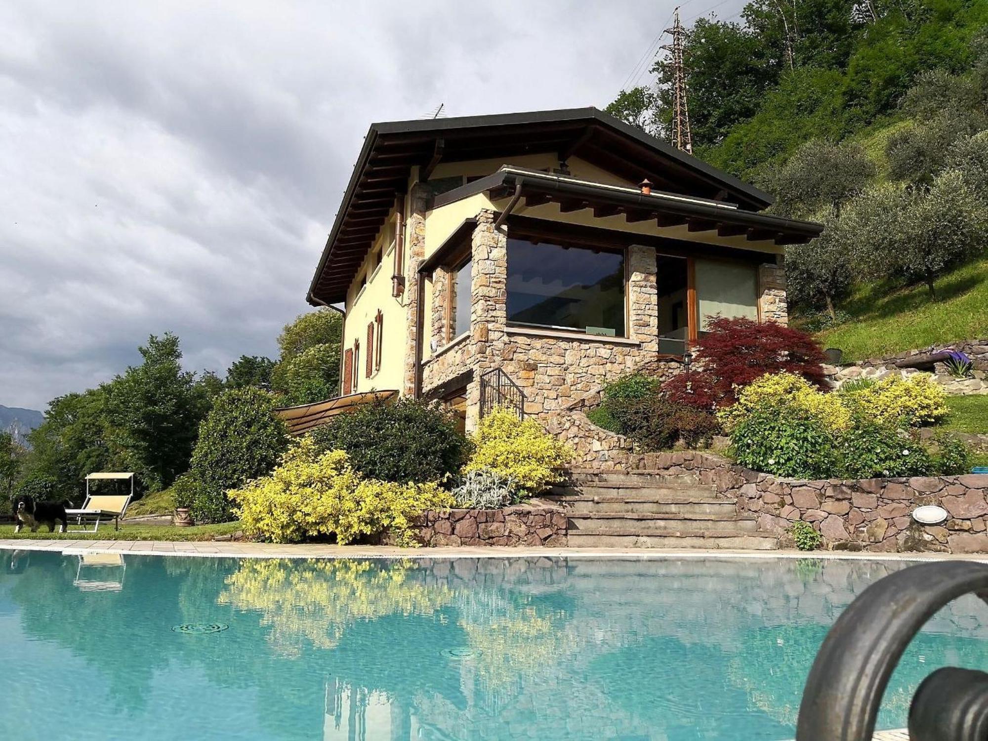 Villa In Pisogne With Pool Garden And Lake View Exterior foto